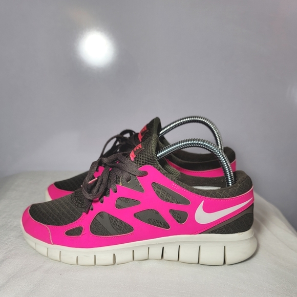 Nike Womens Size 8 Free Run Sneakers. - Picture 2 of 9